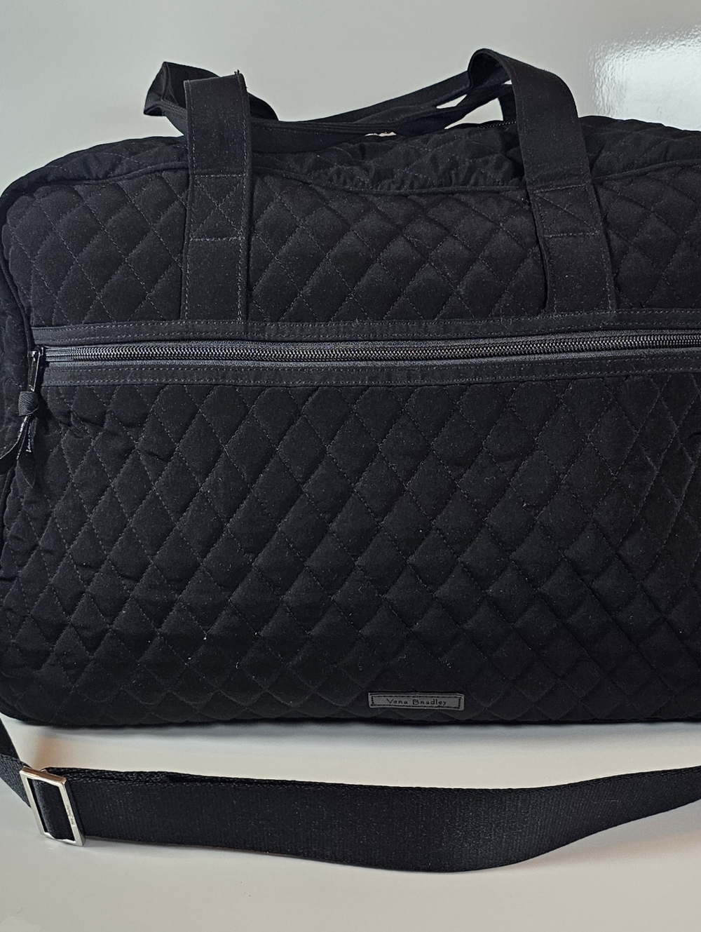 ✨ Vera Bradley Large Quilted Duffel Bag - Classic Black - Like New Condition ✨ - Picture 3 of 13